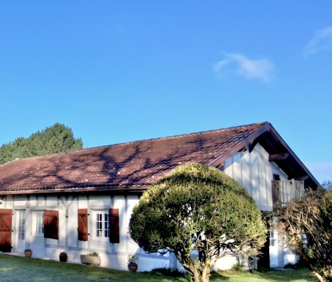 &ldquo;Airial Yachats&rdquo; For Sale at the heart of the Seignosse village, 5mn from the Hossegor &amp; Seignosse beaches and golf courses; authentic &ldquo;Airial Landais&rdquo; comprising of three separate buildings, set on 3000 sq. m. of beautiful wooded land with swimming pool&hellip; &pound; 1,050,000
