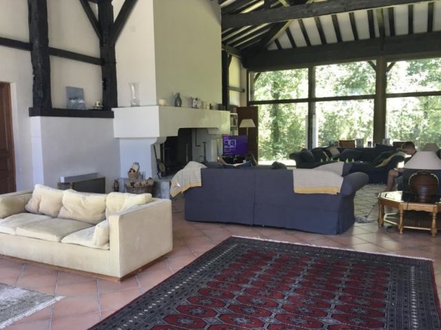 SOLD BY OUR TEAM - "Airial Azalea" Exclusive Sales Mandate, in beautiful natural surroundings 10mn from the beach, incredibly quiet and private; historical &ldquo;Landaise&rdquo; property set on 2.5ha of wooded land and clearings&hellip;