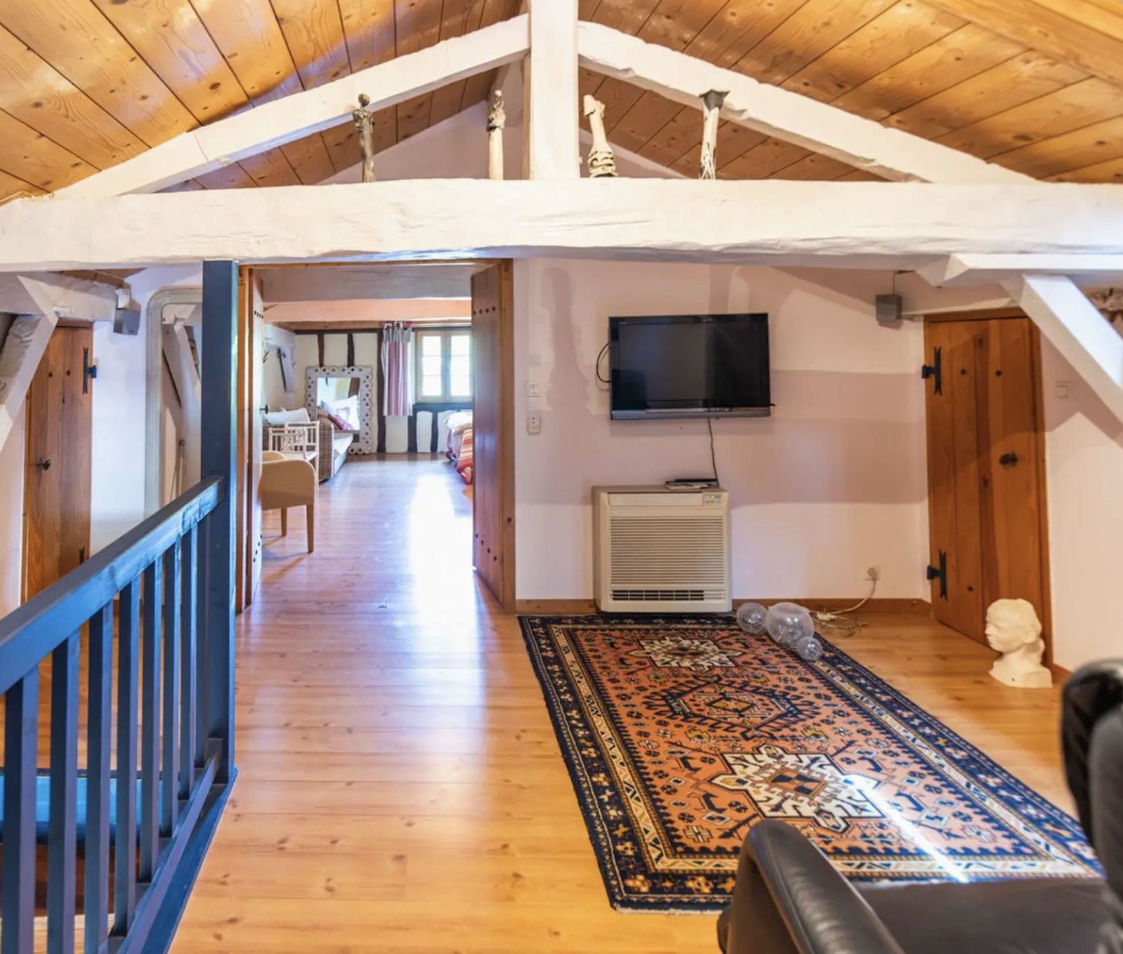 "Airial San Miguel" For Sale Sole Agent Saint Michel d'Escalus - 12km from beaches &amp; 15km from golf course, superb renovated farmhouse / character property on 8500 sq. m. of land comprising of original landaise farm house, sheepfold, artist workshop &amp; outbuildings; rare opportunity to live in a small village with preserved local traditions ; ideal for bed &amp; breakfast. Quiet &amp; peaceful ... &pound;821,000.