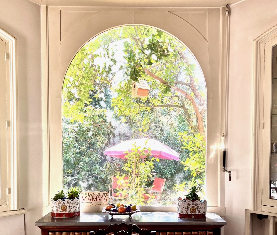 "Pasatiempo Historic Home" For Sale Hossegor Center / Golf, unobstructed views of the fairway, 3/4 bedroom 3 bath villa complete with garage, workshop &amp; cellar; set on 2500 sq. m. of land, in need of some refurbishment... &pound; 2,520,000