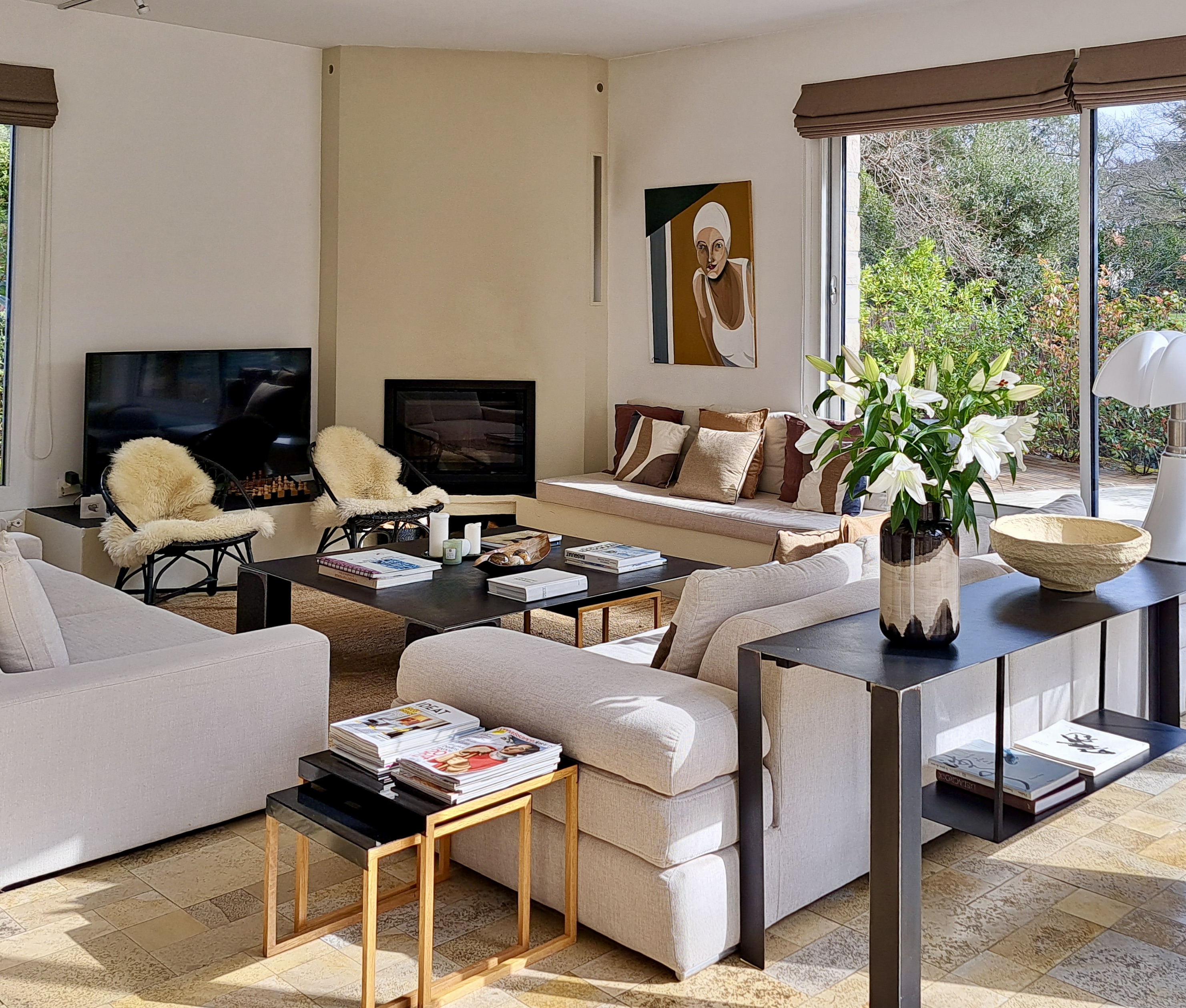 "River Ridge Golf Mansion" For Sale Hossegor Golf / Superb Views, wonderful hossegor-style landaise villa extending to circa 240 sq. m., 5 bed / 4 bath, garage &amp; outbuildings, on wooded and landscaped garden complete with terraces and decks... &pound; 2,638,000&nbsp;