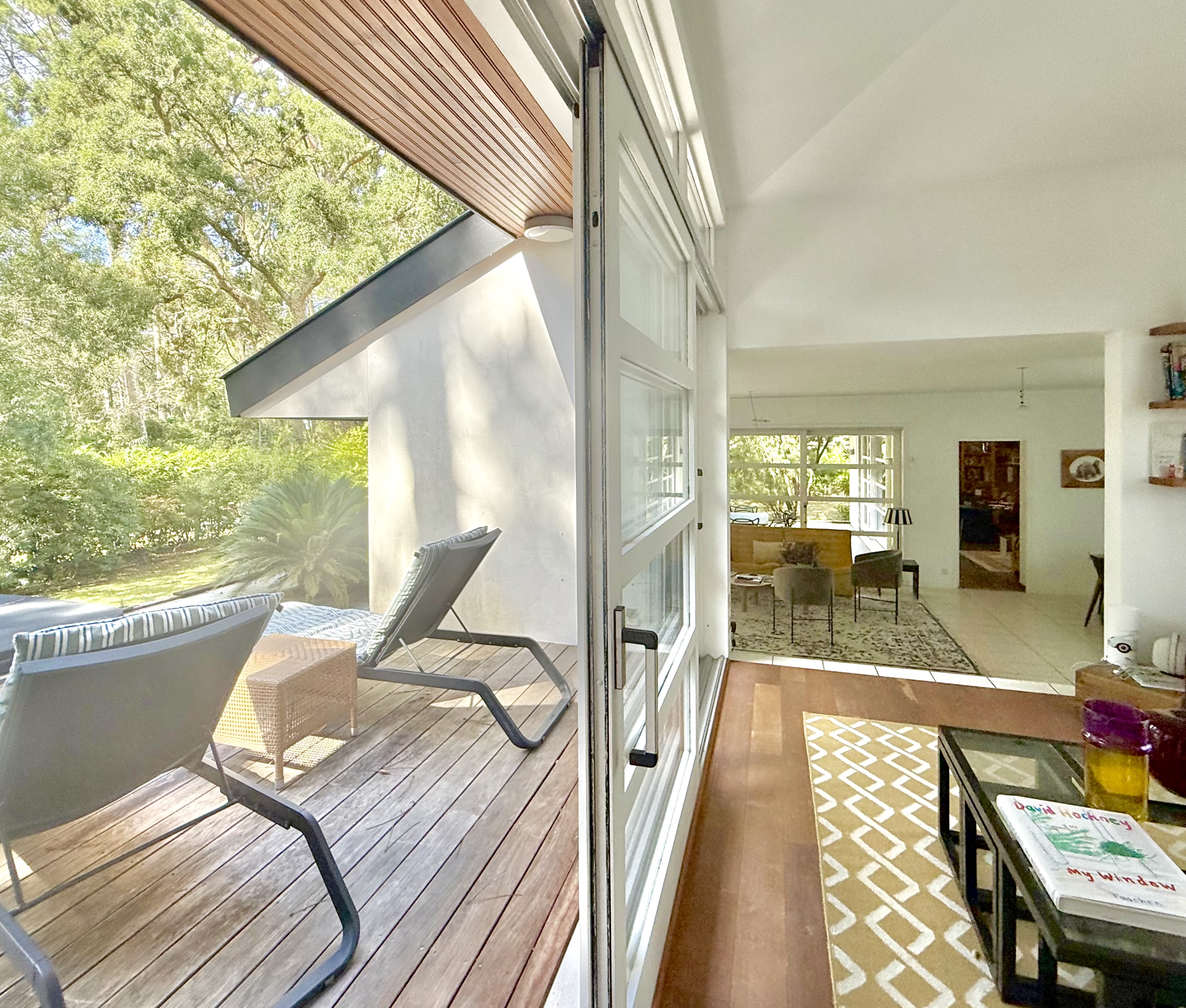 &ldquo;Carmel by the Sea Modern Estate&rdquo; For Sale Hossegor, in a quiet and residential area only 1km away from shops and amenities, elegant single-level 4 bed / 3 bath villa boasting contemporary &amp; timeless style&hellip; &pound; 1,527,000