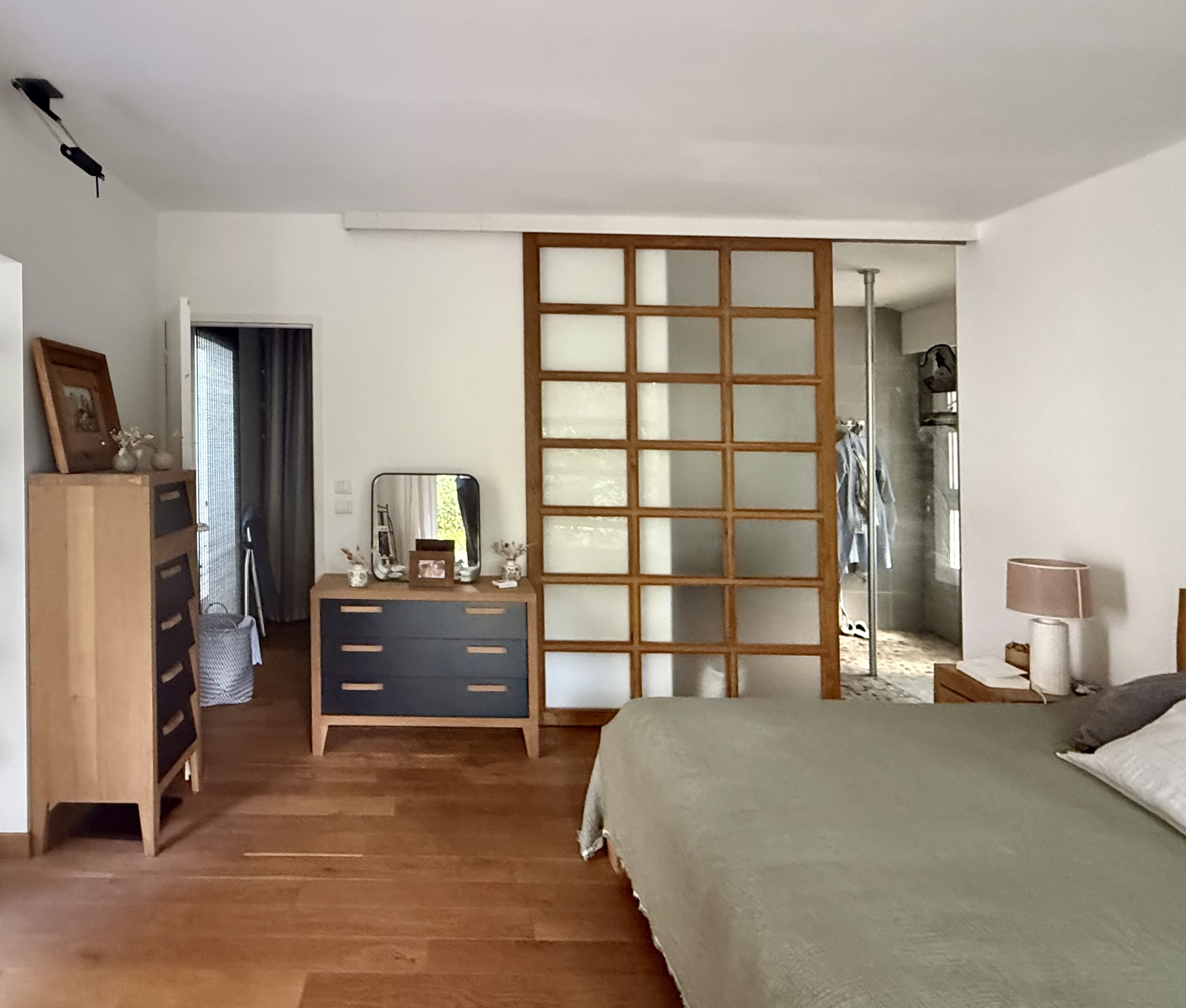 &ldquo;Carmel by the Sea Modern Estate&rdquo; For Sale Hossegor, in a quiet and residential area only 1km away from shops and amenities, elegant single-level 4 bed / 3 bath villa boasting contemporary &amp; timeless style&hellip; &pound; 1,527,000