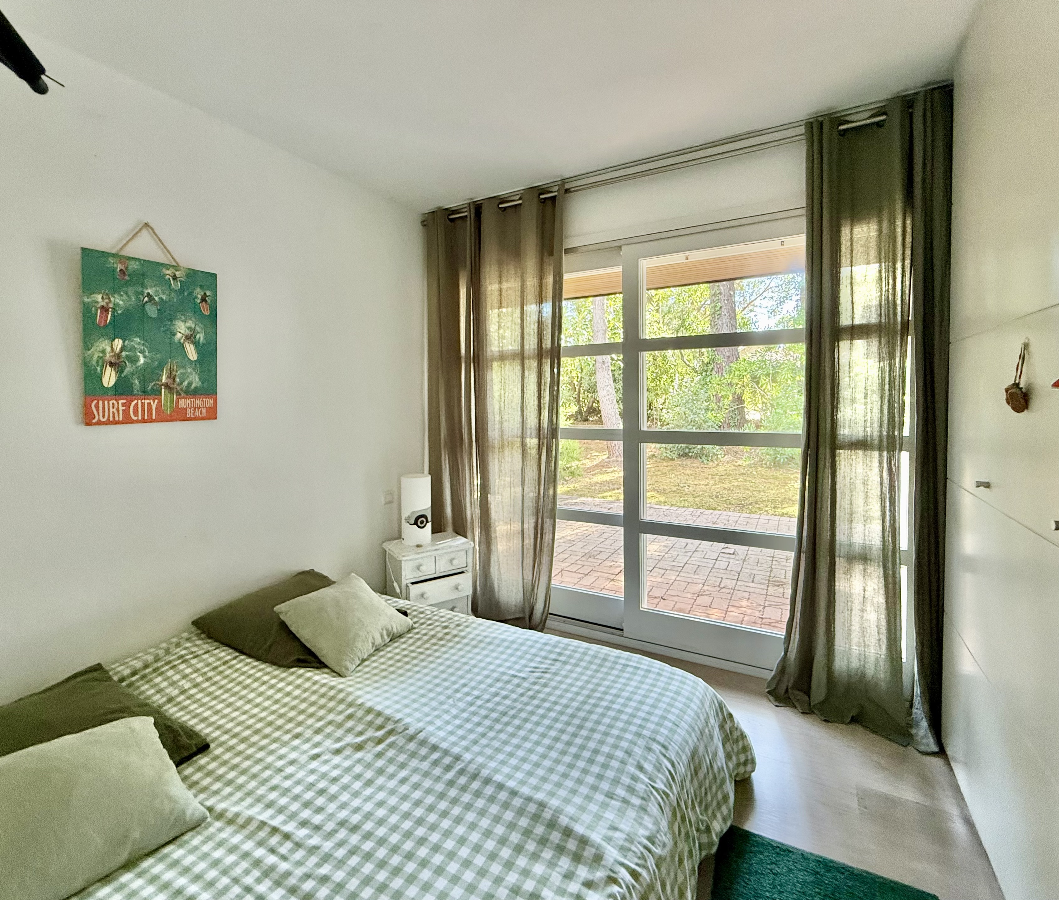 &ldquo;Carmel by the Sea Modern Estate&rdquo; For Sale Hossegor, in a quiet and residential area only 1km away from shops and amenities, elegant single-level 4 bed / 3 bath villa boasting contemporary &amp; timeless style&hellip; &pound; 1,527,000