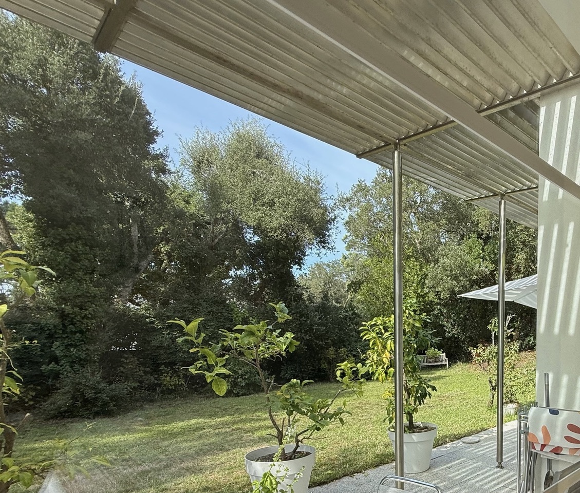 SOLD BY OUR TEAM &ldquo;Costa Mesa Beach House&rdquo; &nbsp; Exclusive Sales Mandate Hossegor Between the Lake &amp; the Ocean by the "Plage Blanche", in a rare and very sought-after location 800 m. from the center of town, superb 4 bed + , 3 bath villa on 1170 sq. m. of wooded garden&hellip;&nbsp;
