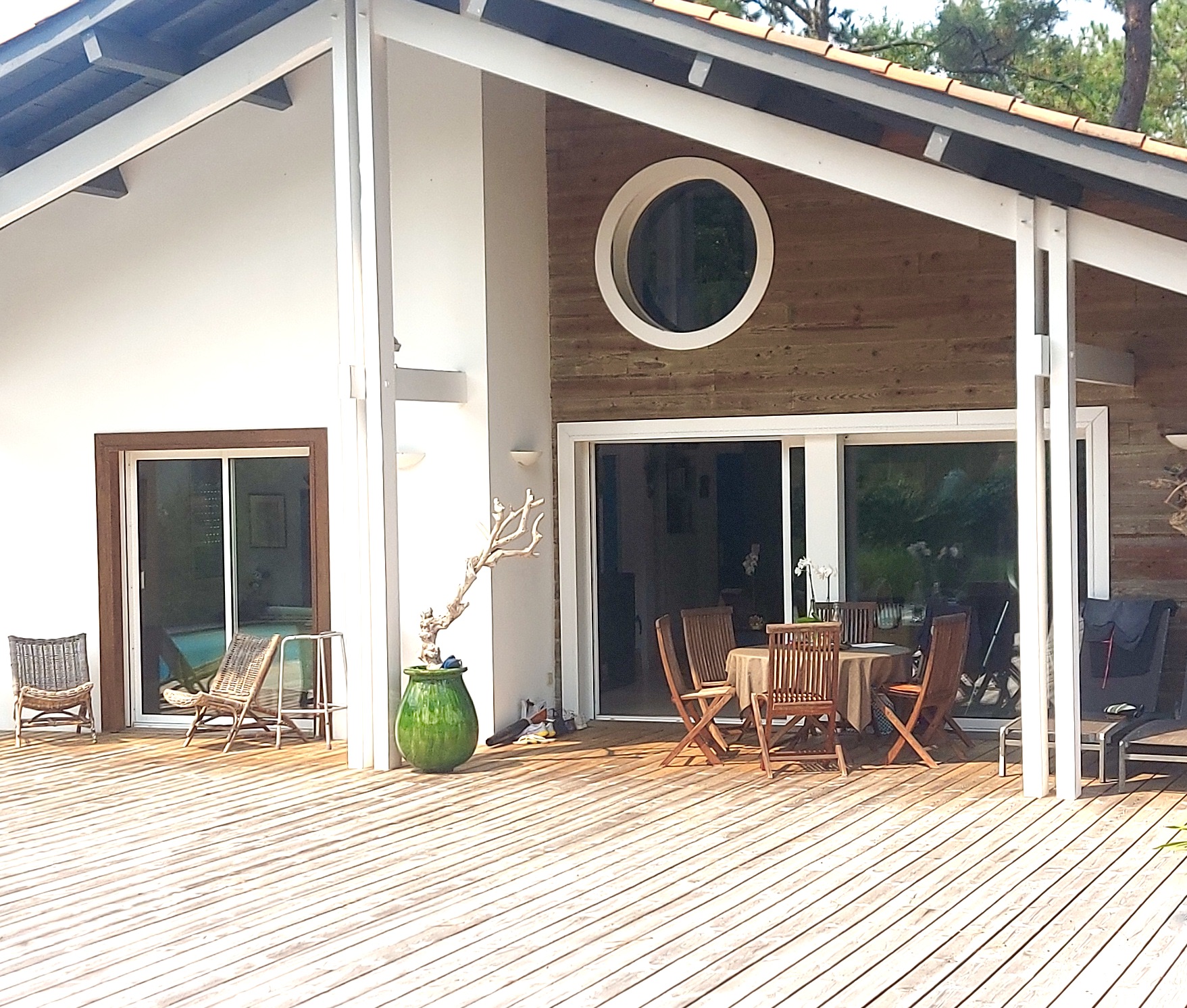 &ldquo;Santa Rosa Hills Estate&rdquo; For Sale Hossegor, residential &amp; quiet location, superb 4 bed / 3 bath contemporary villa with swimming pool set on 1500 sq. m. of hilly wooded land&hellip; &pound; 1,135,000