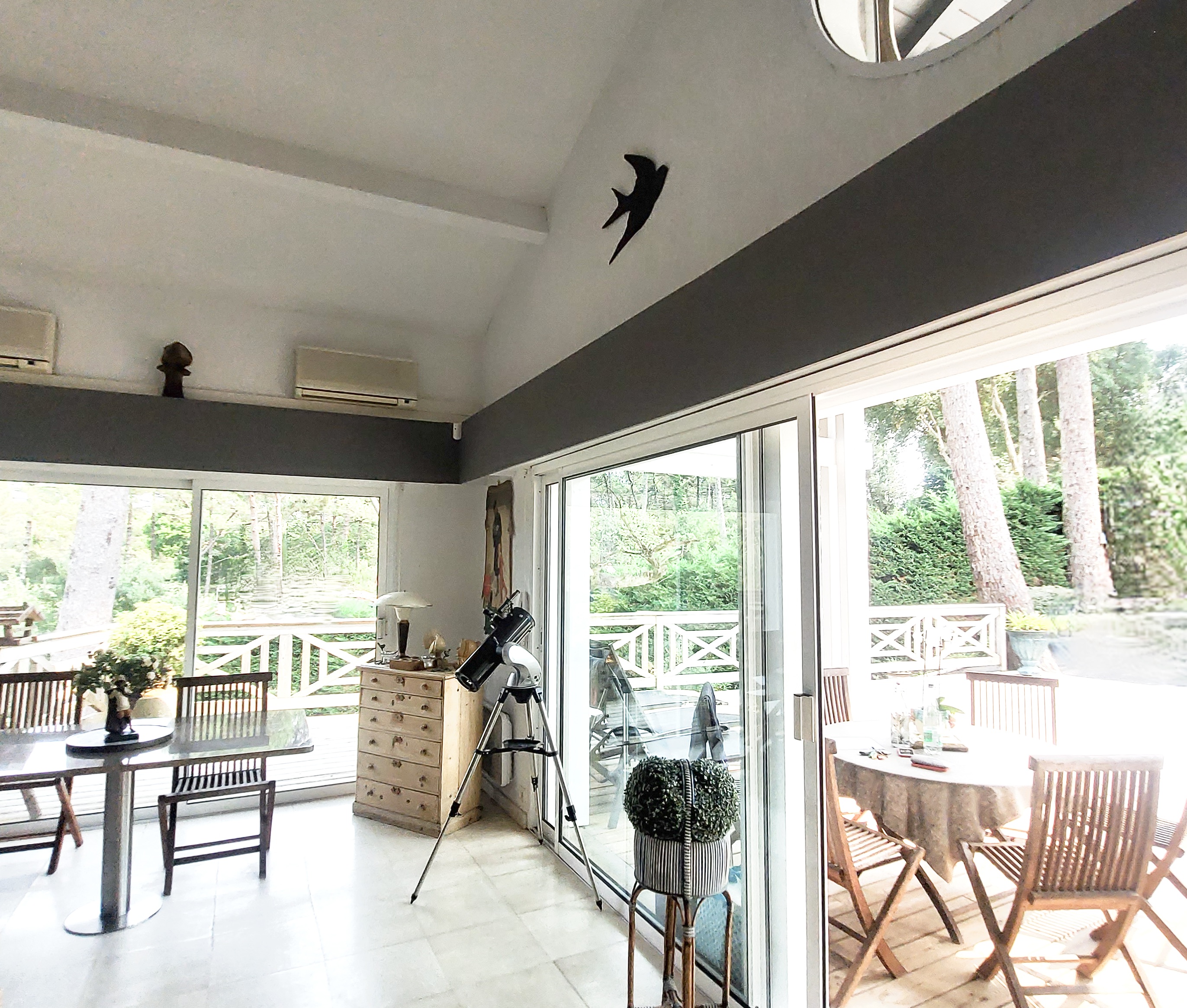 &ldquo;Santa Rosa Hills Estate&rdquo; For Sale Hossegor, residential &amp; quiet location, superb 4 bed / 3 bath contemporary villa with swimming pool set on 1500 sq. m. of hilly wooded land&hellip; &pound; 1,135,000