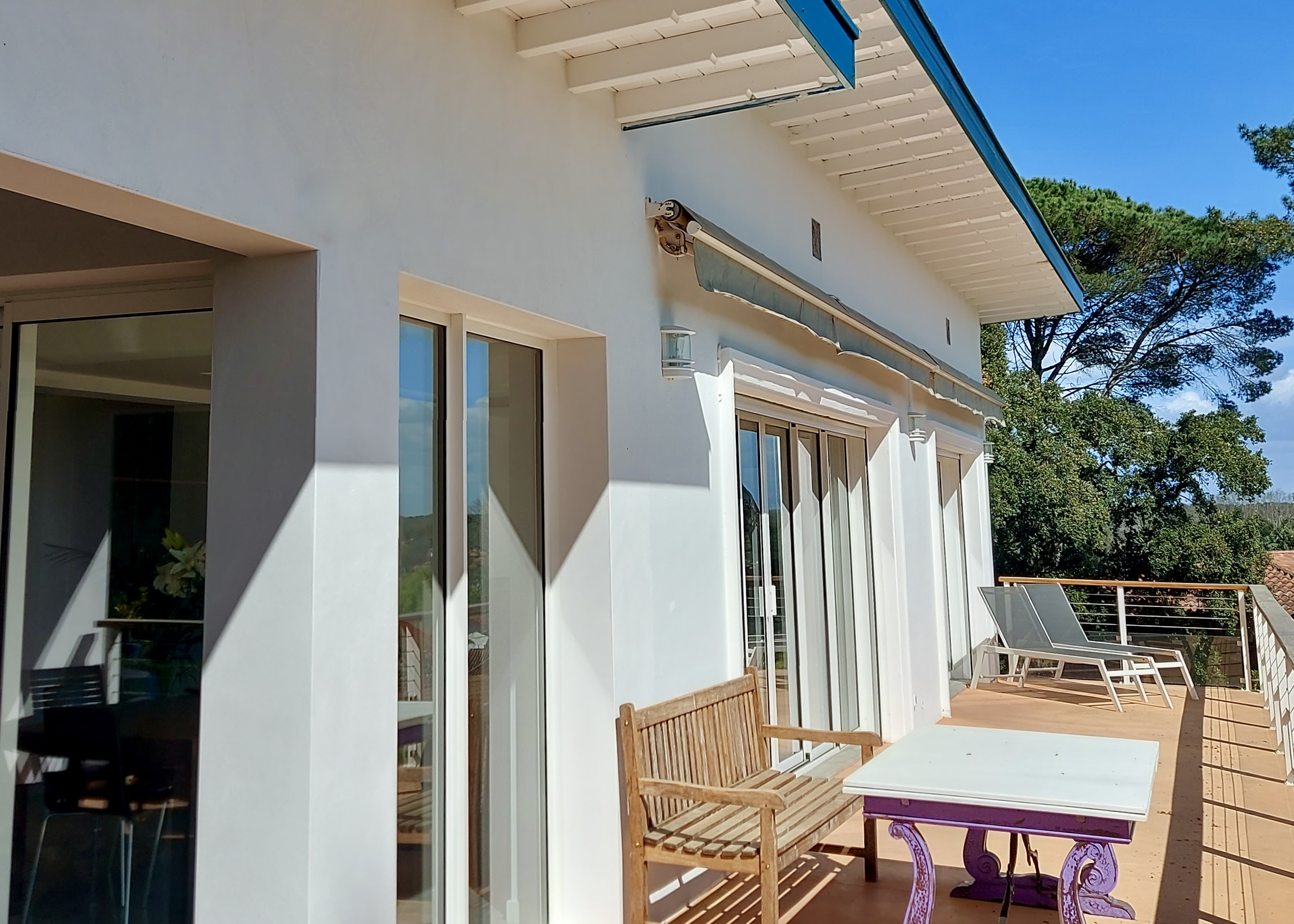 &ldquo;GoodYear Lodge&rdquo; For Sale 4km Hossegor, golf &amp; beaches by bicycle, unique and original property comprising of 3 newly refurbished villas on 3500 sq. m. of land with heated swimming pool - absolute must see!&hellip; &pound; 2,750000