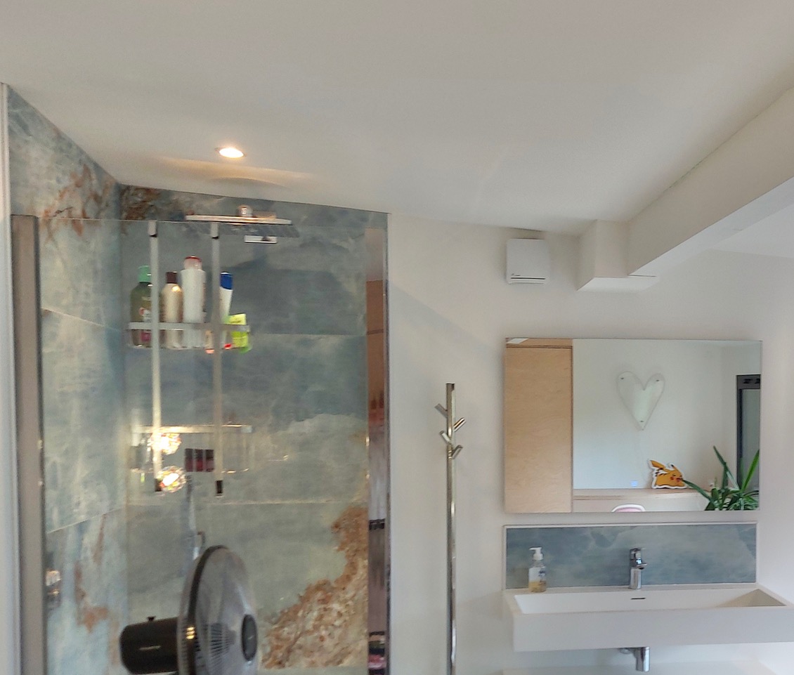 &ldquo;GoodYear Lodge&rdquo; For Sale 4km Hossegor, golf &amp; beaches by bicycle, unique and original property comprising of 3 newly refurbished villas on 3500 sq. m. of land with heated swimming pool - absolute must see!&hellip; &pound; 2,750000