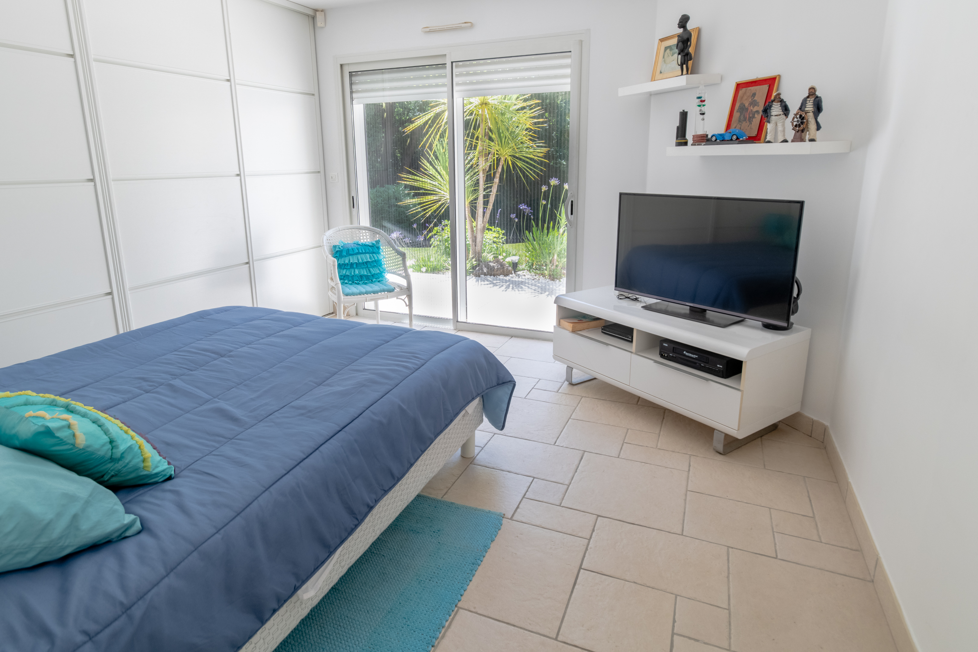 &ldquo;Atherton Modern Oasis&rdquo; A Vendre 4km Plages Hossegor &amp; Seignosse, situation calme et intimiste, somptueuse villa contemporaine 5ch / 3 bains, espace &amp; clart&eacute;, superbe parc paysager 4000m2&hellip; 1.690.000&euro;