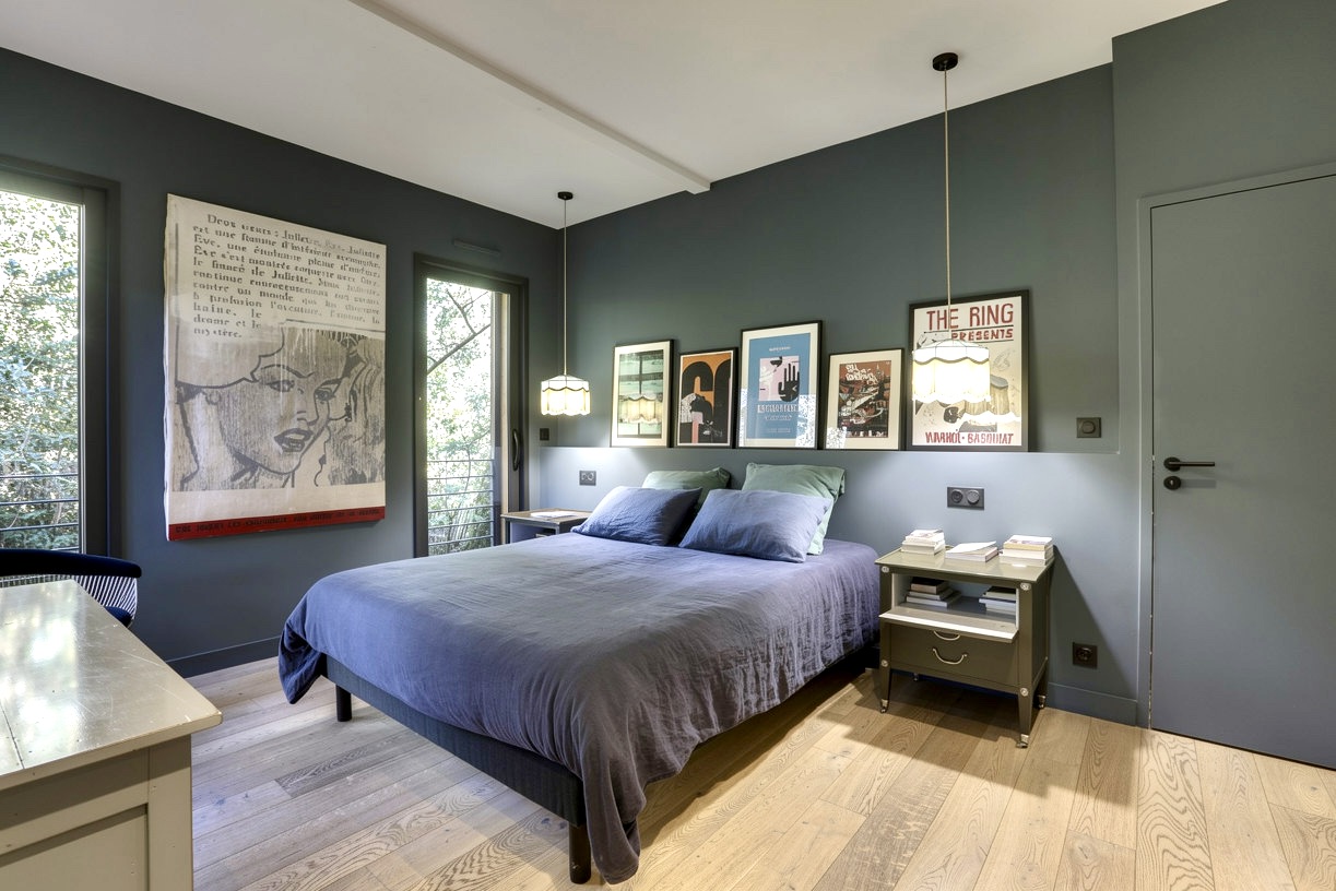 "Malibu Farm" For Sale Seignosse - Hossegor, recently renovated 4 bed / 3 bath villa marrying wood &amp; glass in West Coast spirit, boasting heated swimming pool... &pound; 1,988,000
