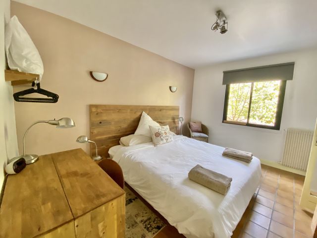 "Sand Harbor Beach Estate" For Sale Seignosse, Beaches by Foot / 5mn drive to Golf Course, in quiet &amp; peaceful surroundings, comfortable 6 bed / 6 bath villa on 1950 sq. m. of land with heated swimming pool amidst the pine forest... &pound;1,225,000