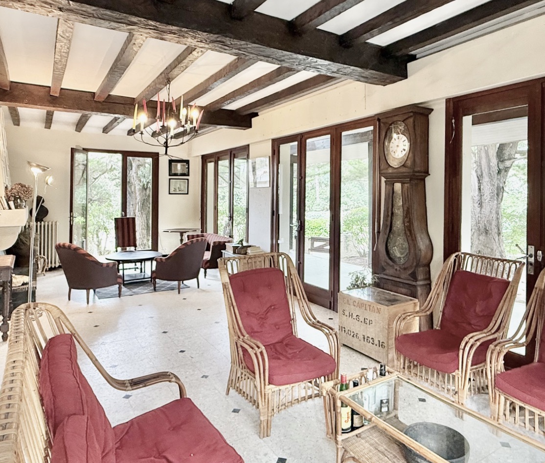 &ldquo;Wood Creek Beach House&rdquo; For Sale Seignosse Ocean by the beach, quiet location, 8 bed / 4 bath villa on 1000 sq. m. of wooded land with swimming pool; excellent rental potential if desired&hellip; &pound; 1,115,000.&nbsp;