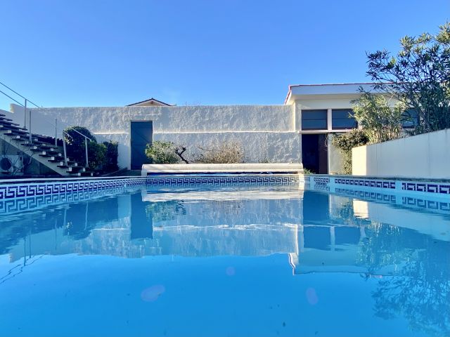"Bota Ingurian Etxea" For Sale Hossegor La Sud / Port / Center; come discover this unique family home. Revive the villa's "Mid-Century Modern" architectural inspiration... &pound;1,500,000