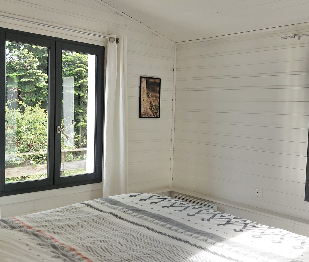 "Cachuma Lake House" For Sale Soustons Near Lake &amp; Shops, in very quiet surroundings,cleverly designed 227 sq. m. wooden home with heated swimming pool, set on 2000 sq. m. of land... &pound; 865,000.&nbsp;