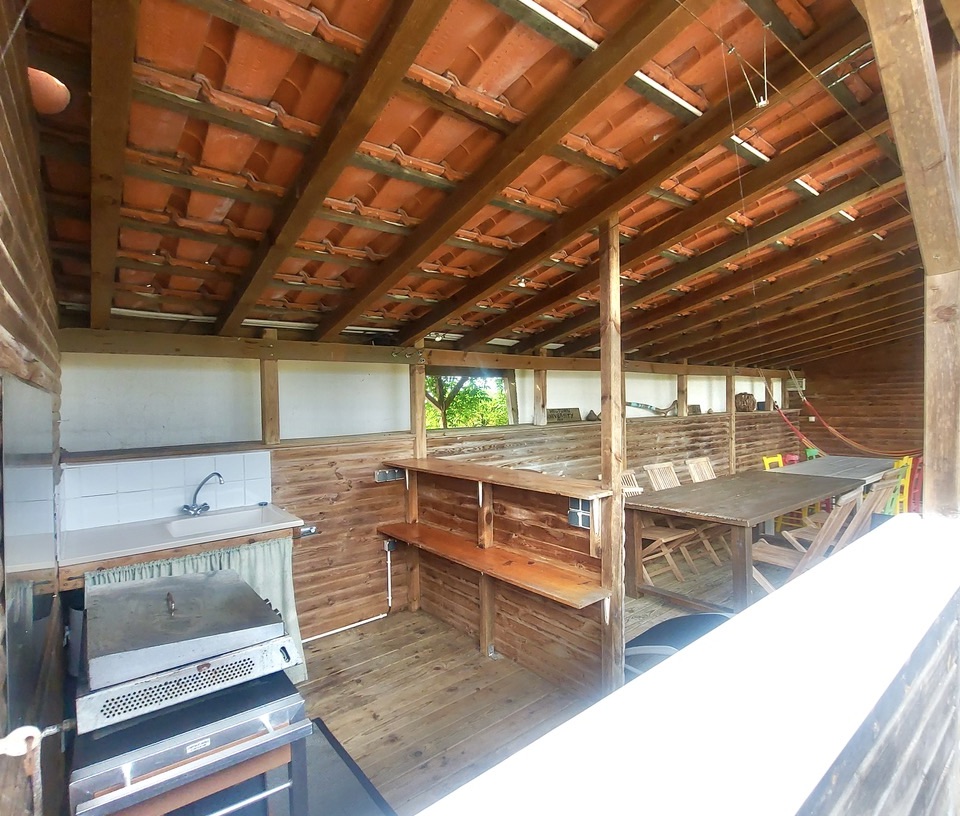 "Cachuma Lake House" For Sale Soustons Near Lake &amp; Shops, in very quiet surroundings,cleverly designed 227 sq. m. wooden home with heated swimming pool, set on 2000 sq. m. of land... &pound; 865,000.&nbsp;