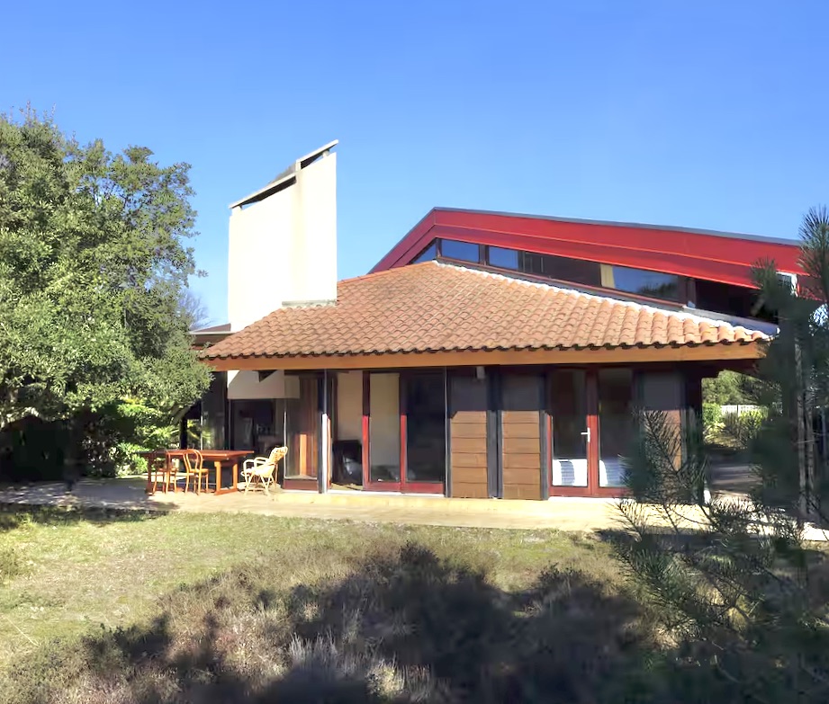 &nbsp;Just Sold,by our Team-&nbsp; "Gaviota Beach House", Exclusive Sales Mandate Hossegor Between Lake &amp; Ocean, comfortable 4/5 bed family home on 1650 sq. m. of wooded land. Quiet architect-designed retreat, original &amp; intimist.