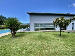 SOLD BY OUR TEAM - "San Martin Country Retreat" Exclusive Sales Mandate, 10mn from Hossegor &amp; its beaches, in quiet surroundings in the village of Saubion, lovely contemporary 4 bed / 2 bath villa offering great quality fixtures, plenty of space and a beautiful heated swimming pool