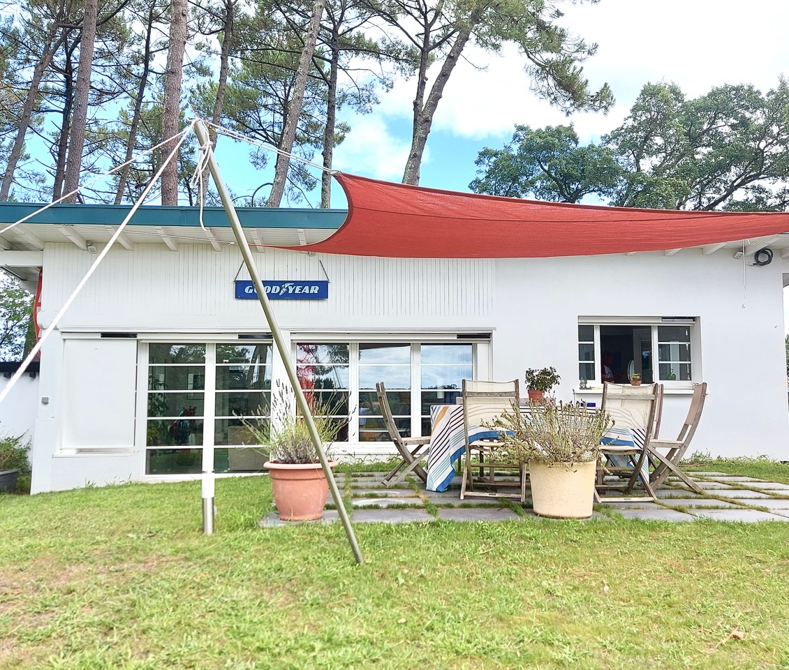 "The Tree Lodge", For Sale Seignosse Village Near the Golf Course &amp; 4km from the beach, charming 2 bed / 2 bath villa plus one bedroom guest house, newly renovated and set in very quiet surroundings with unique views... &pound; 1,078,000