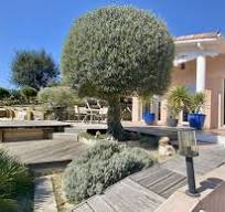 SOLD BY OUR TEAM - &ldquo;Coachella Bungalow&rdquo; Sole Agent, Seignosse Bourg 5km from the beaches, in a quiet &amp; residential area close to all amenities, sun-drenched and in a dominant position, a lovely recently-built villa with heated swimming pool presented in great condition throughout