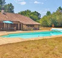&nbsp;SOLD BY OUR TEAM - "Airial Willamette" Exclusive Sales Mandate, Azur, typical landaise property located 12km from the Messanges beaches and the Moliets Golf Course, on 5850 sq. m. of oak ans pine planted land, 4 bedroom +, farmhouse and outbuildings in great overall condition