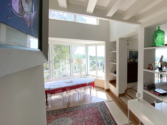 &ldquo;Sea Ranch&rdquo; For Sale Seignosse Golf Course, in a dominant position with exceptional forest &amp; ocean views, spacious 6 bed / 4 bath villa; a must in an emblematic location&hellip; &pound;3,100,000