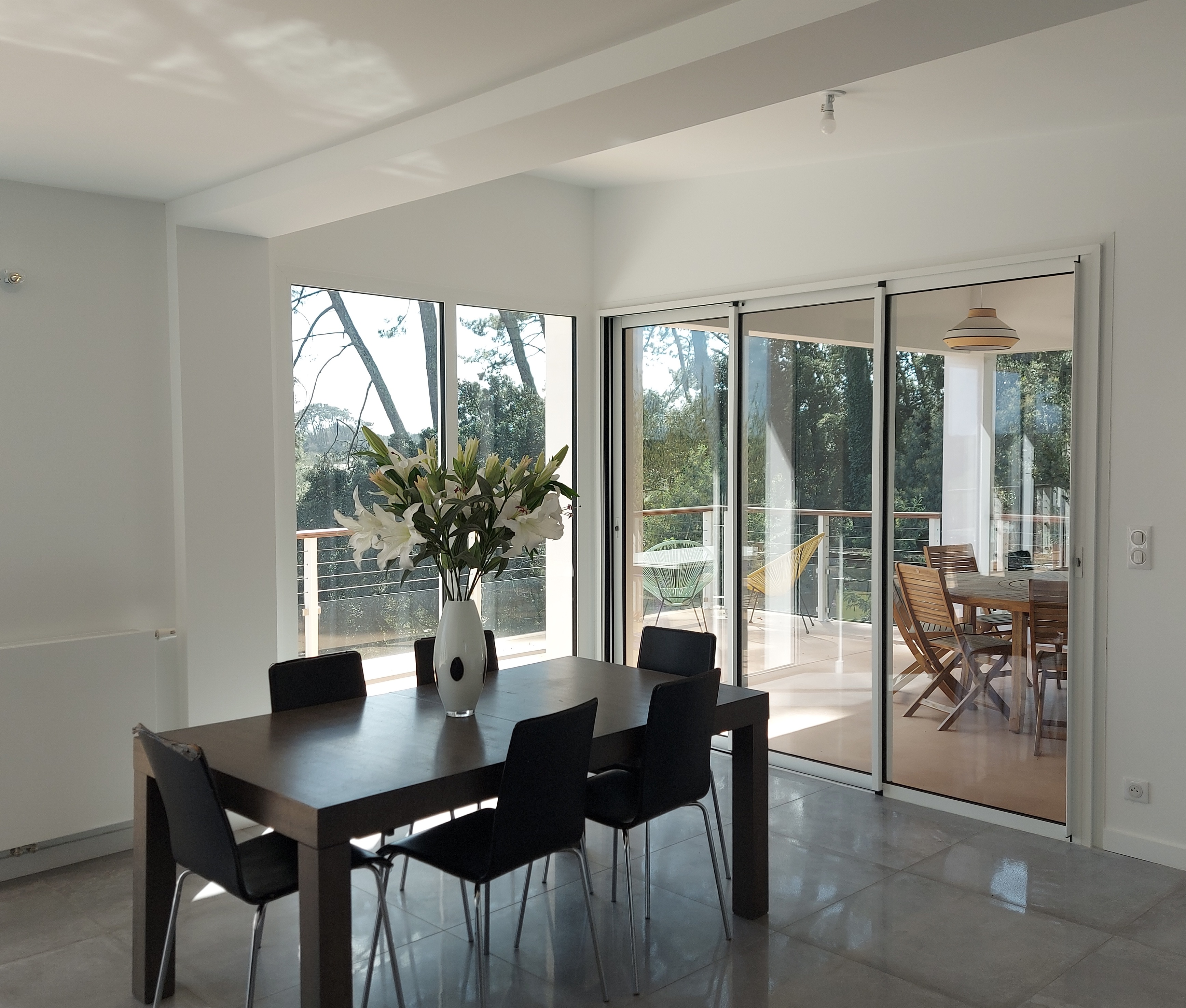 "Loma Vista Beach House" For Sale 4km Hossegor, golf &amp; beaches by bicycle, superb recently refurbished 4 bed / 3 bath villa with heated swimming pool set on 2700 sq. m. of land - unique, dominant position &amp; unobstructed views!... &pound; 1,925,000