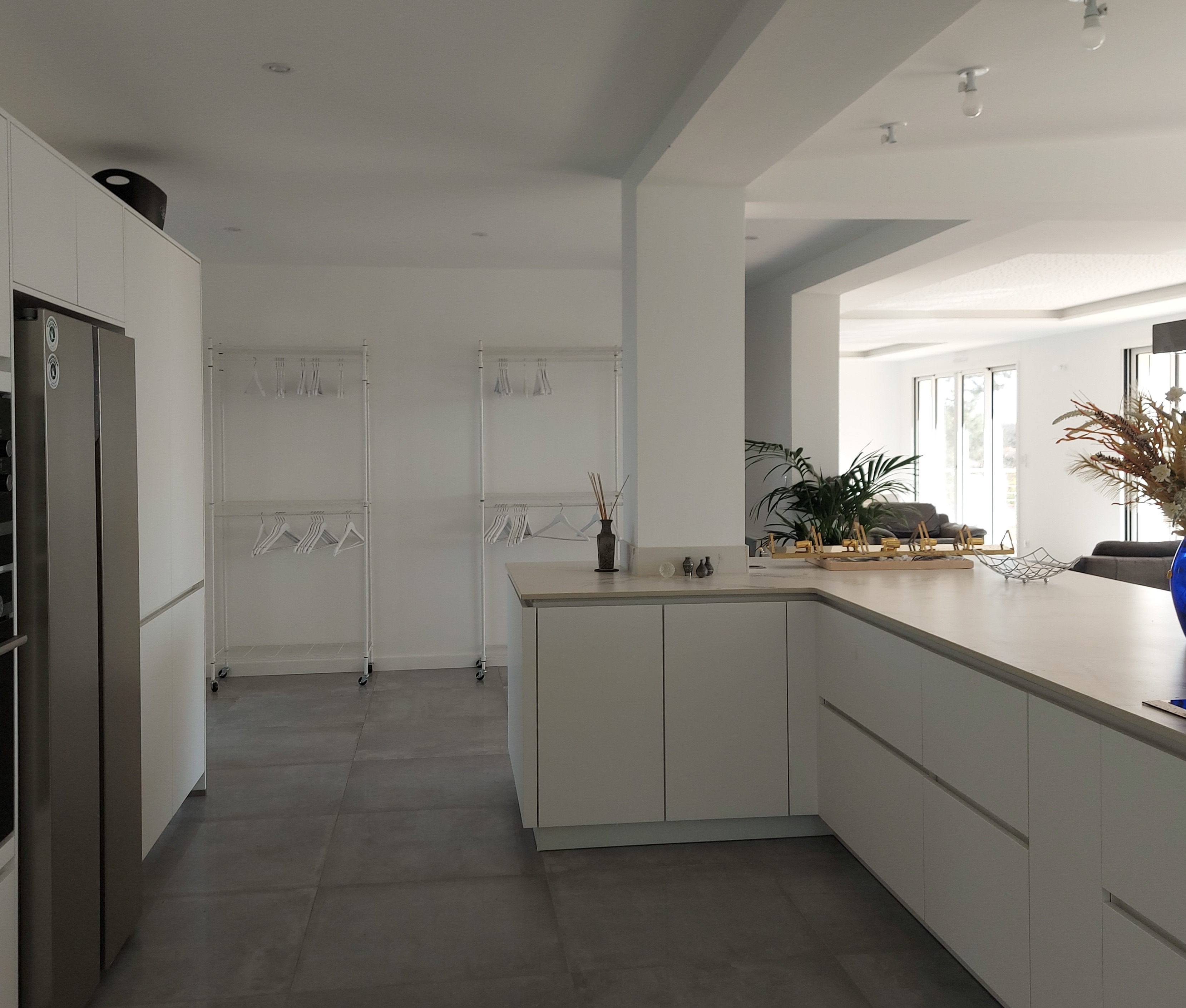 "Loma Vista Beach House" For Sale 4km Hossegor, golf &amp; beaches by bicycle, superb recently refurbished 4 bed / 3 bath villa with heated swimming pool set on 2700 sq. m. of land - unique, dominant position &amp; unobstructed views!... &pound; 1,925,000